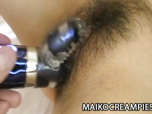 หญิงอ้วนดำมหึมากระโด ...