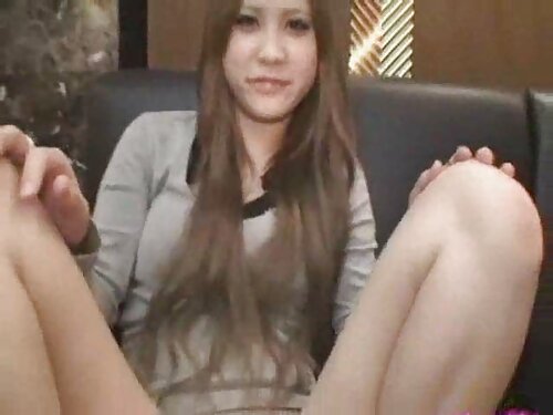 ผู้ชายคนนั้นแบ่งปัน  ...