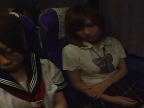 ผู้ชายคนนั้นเลียหีขอ ...