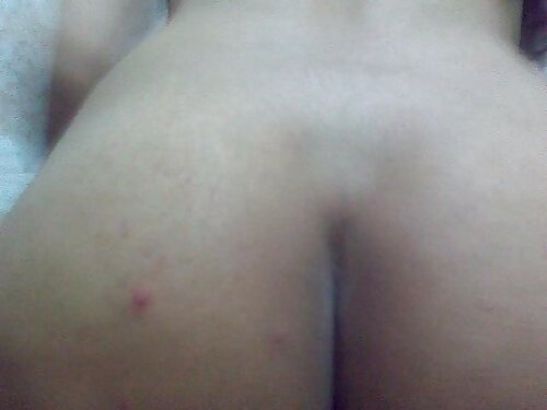 หญิงสาวเปียกใช้เวลาก ...