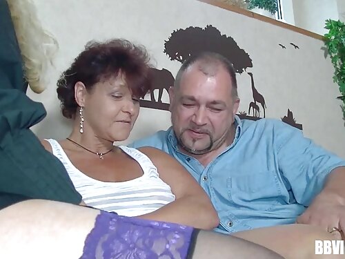 บนเครื่องเพศสาวลูบหี ...